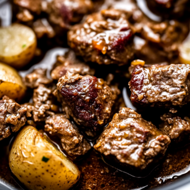 Slow Cooker Garlic Butter Beef Bites & Potatoes