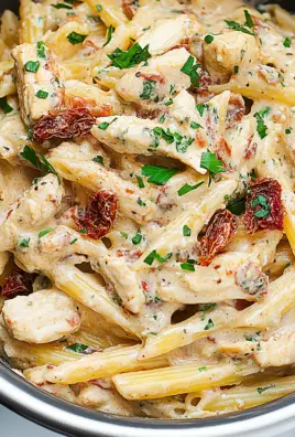 Creamy Sun-Dried Tomato Chicken Pasta