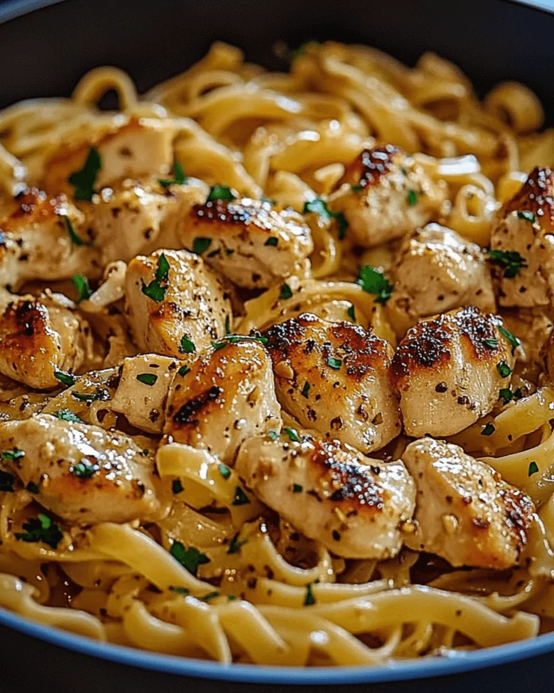 One-Pan Sweet and Smoky Garlic Chicken Pasta