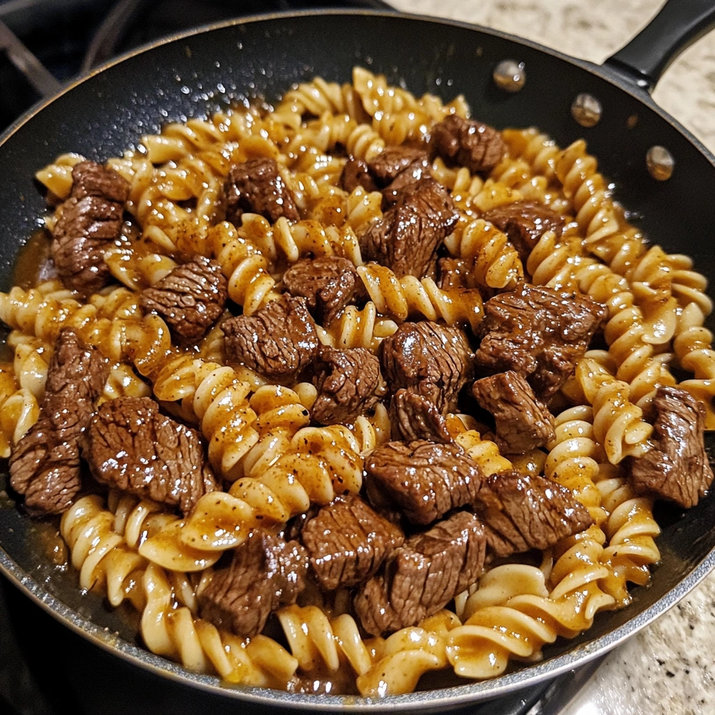 One Pot Honey Garlic Parmesan Steak Pasta 2